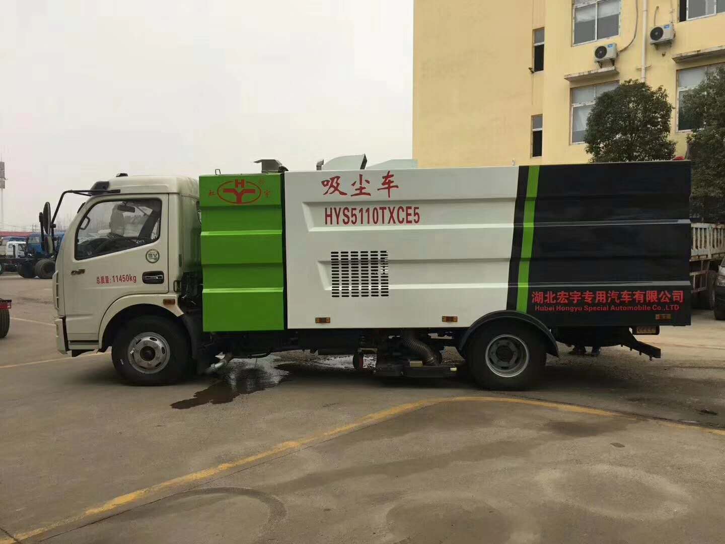 東風大多利卡吸塵車(7.5方)