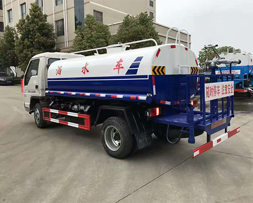 不上戶福田5噸灑水車