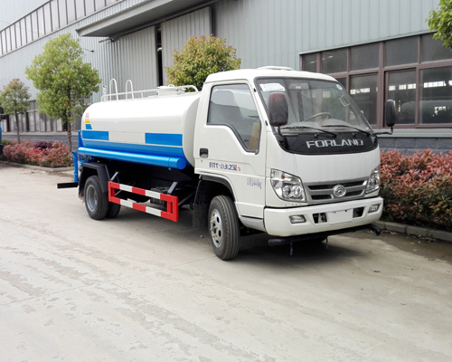 不上戶福田5噸灑水車