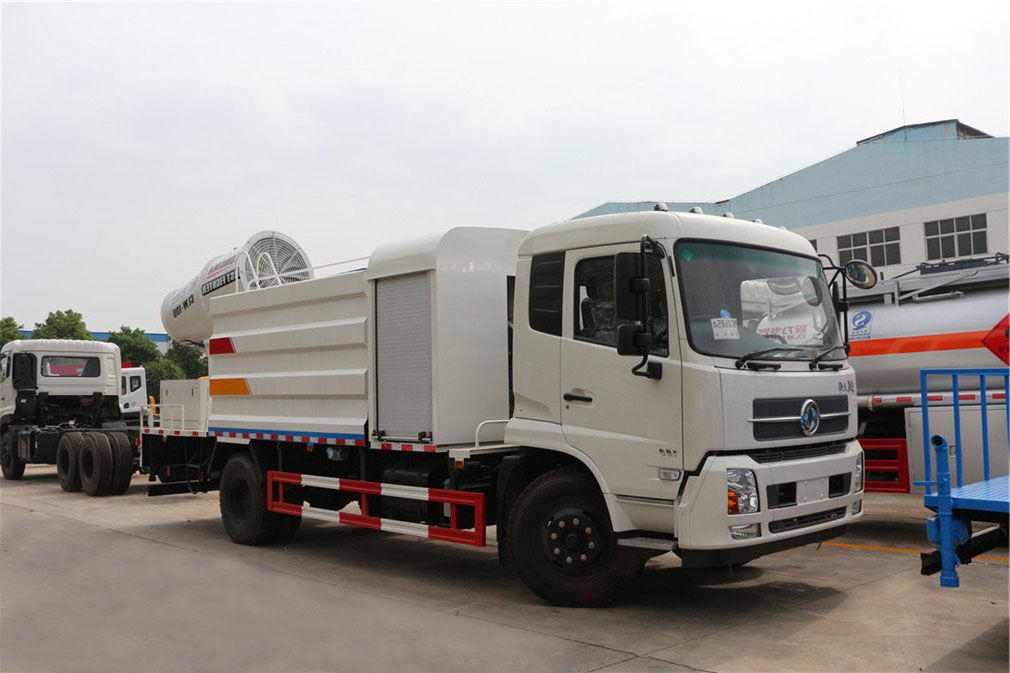 東風(fēng)天錦CLW5162TDYD5多功能抑塵車車型簡(jiǎn)介