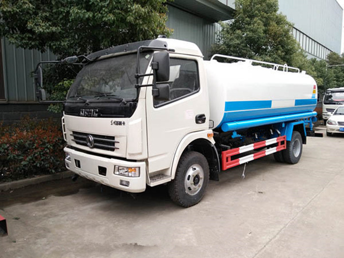 東風(fēng)8.5方大多利卡灑水車 國五(v)