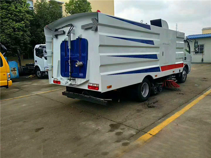 東風大多利卡洗掃車(9噸)