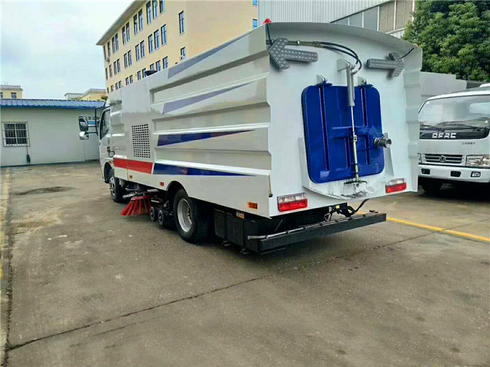 東風大多利卡洗掃車(9噸)