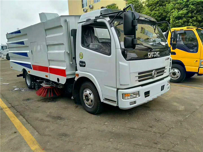 東風大多利卡洗掃車(9噸)