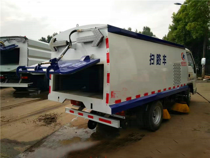 福田時代掃路車(2.5噸)