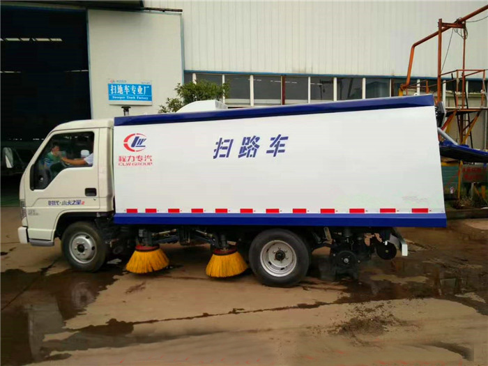 福田時代掃路車(2.5噸)