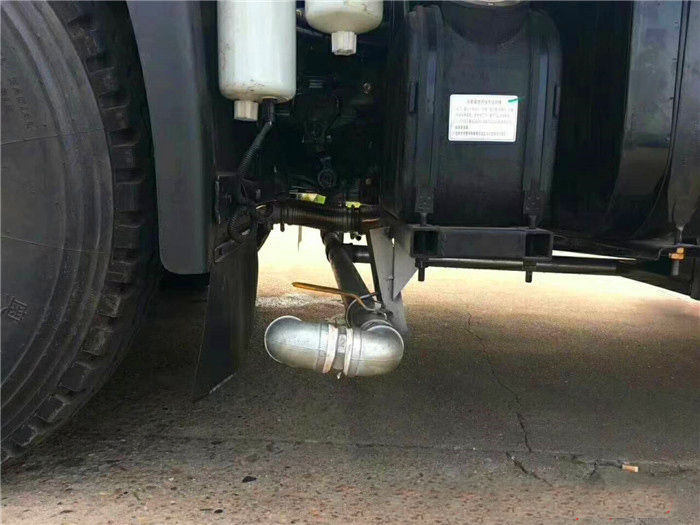 東風天錦掃路車(12方)