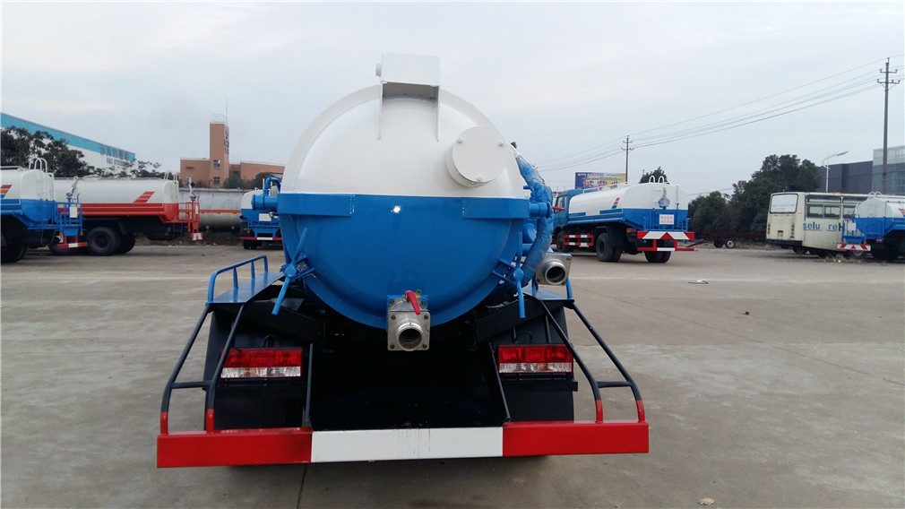 藍牌清洗吸污車(6方)