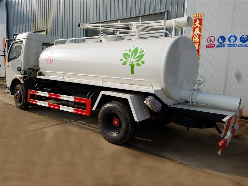 東風大多利卡吸糞車(8方)