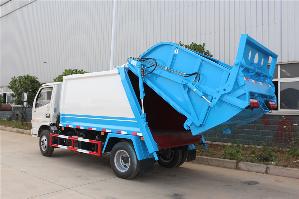 東風多利卡(5方)壓縮式垃圾車
