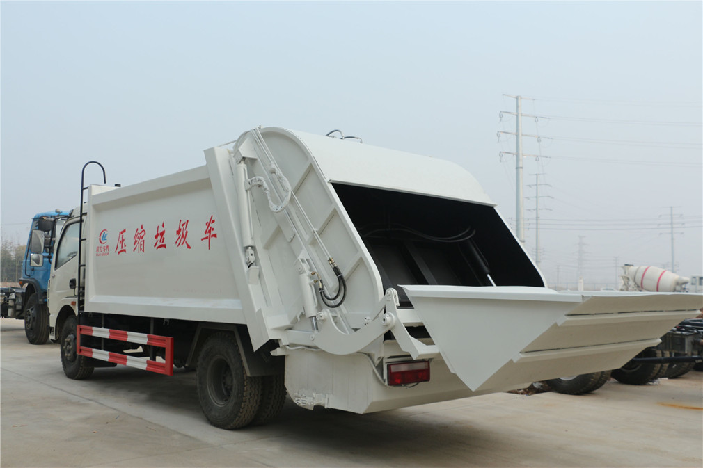 東風多利卡(8方)壓縮式垃圾車