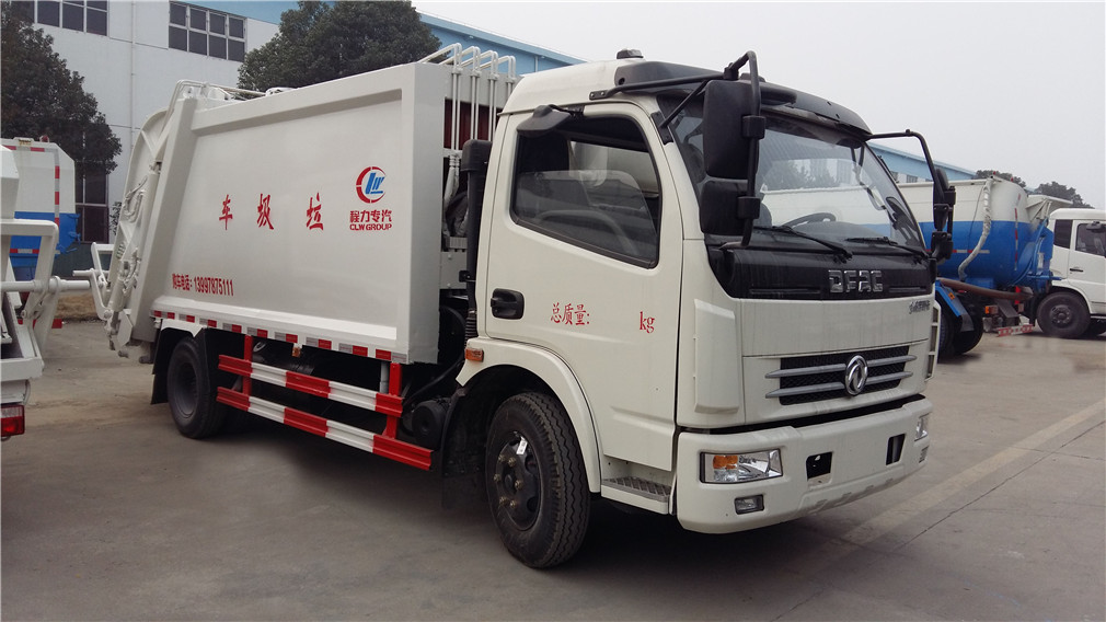 東風(fēng)多利卡(8方)壓縮式垃圾車(chē) 東風(fēng)多利卡(8方)壓縮式垃圾車(chē)