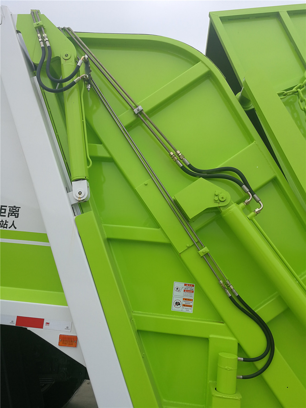 東風多利卡D9(10方)壓縮式垃圾車