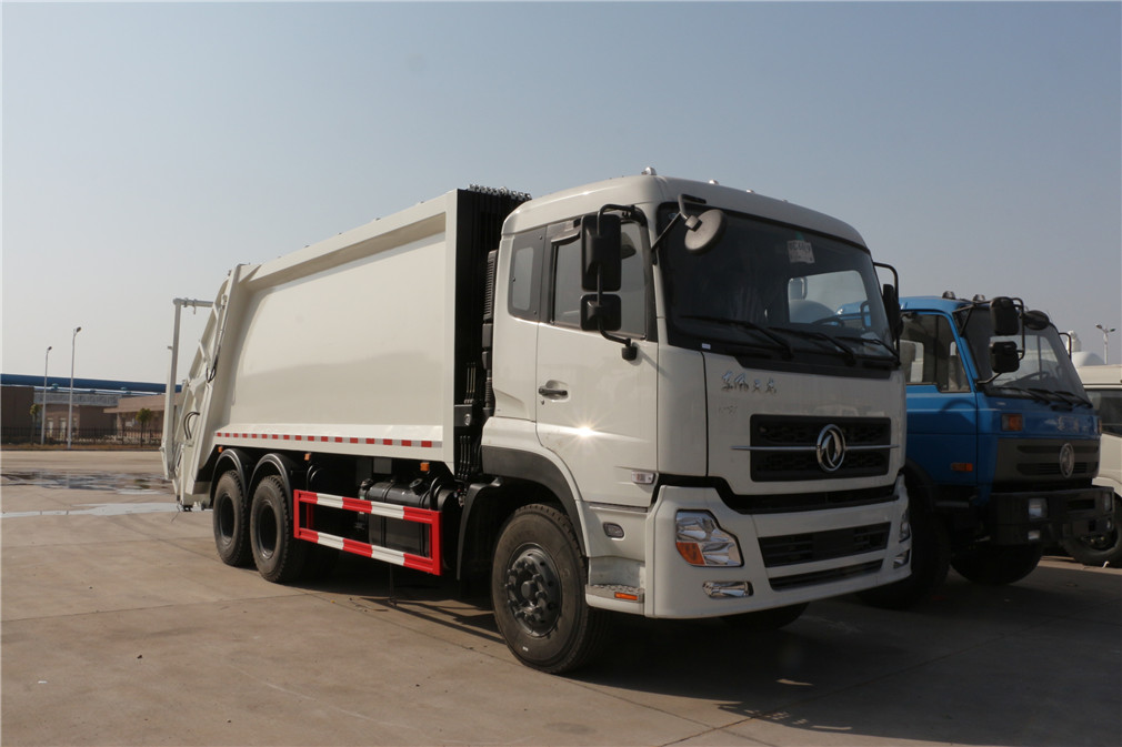 東風天龍(18方壓縮式垃圾車