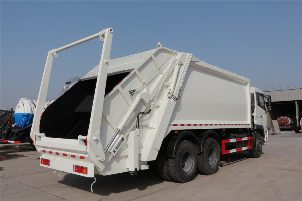 東風天龍(18方壓縮式垃圾車