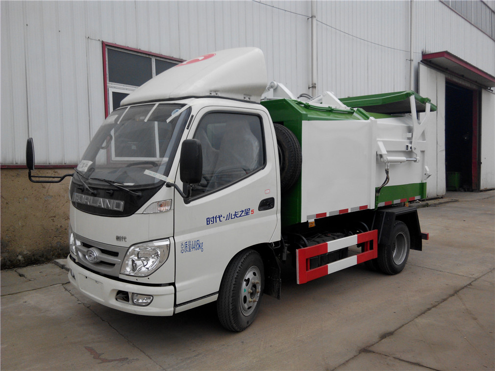 福田小卡(3方)側裝壓縮式垃圾車