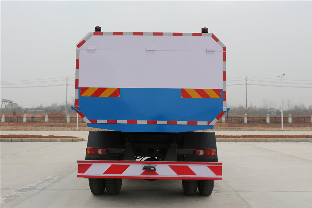 東風(fēng)145(12方掛桶式垃圾車