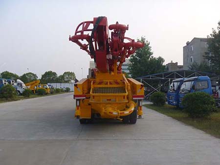 華通牌HCQ5251THBEQ5型混凝土泵車