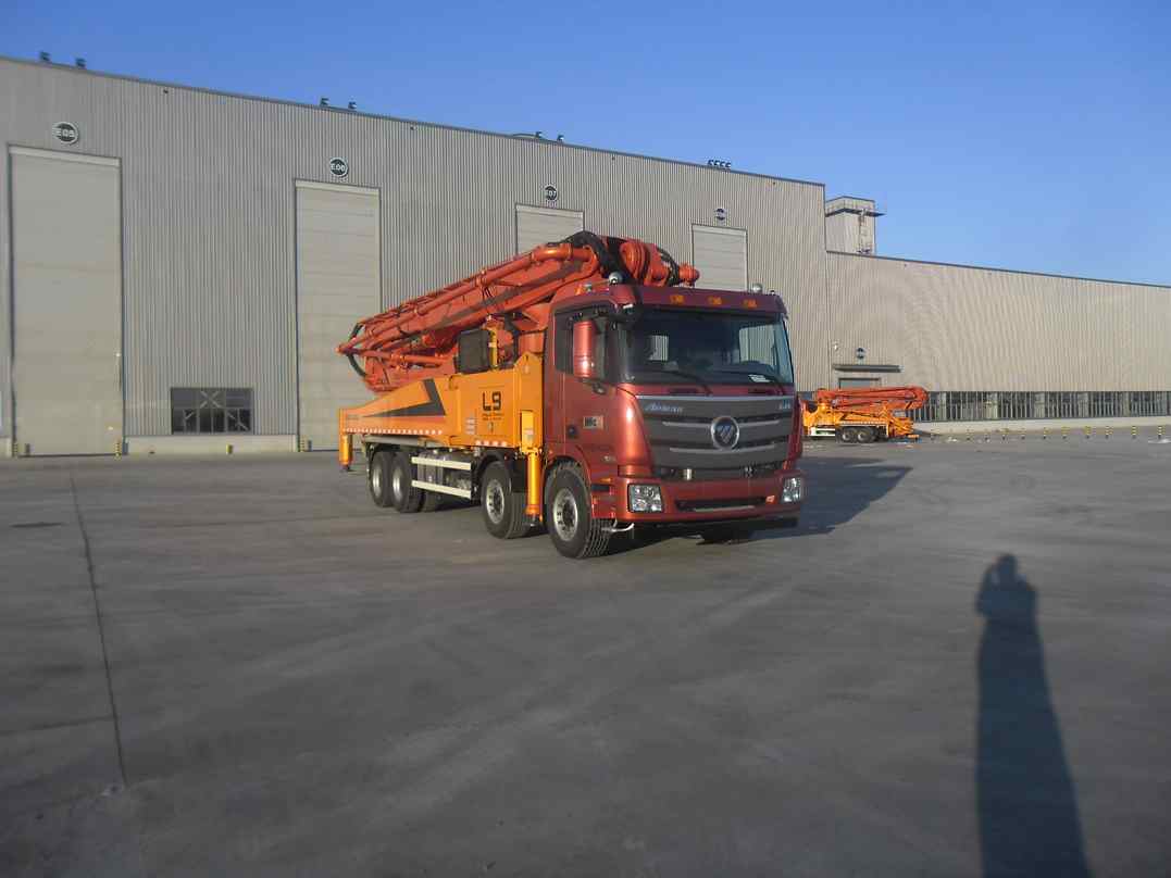 福田牌BJ5449THB-XD型混凝土泵車