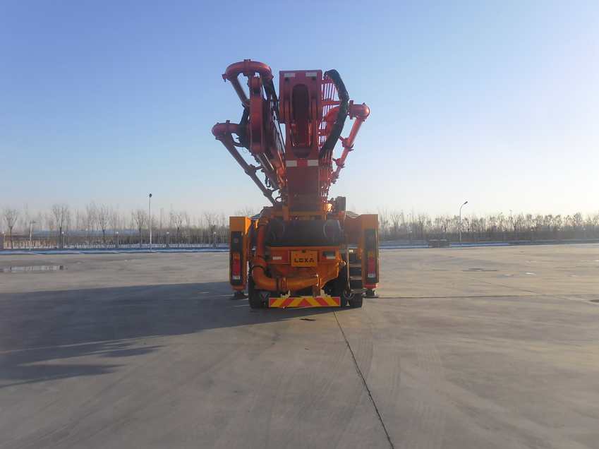 福田牌BJ5449THB-XD型混凝土泵車