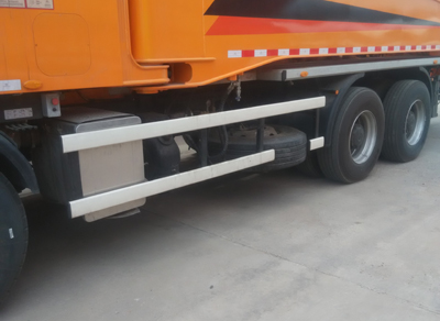 福田牌BJ5449THB-XD型混凝土泵車