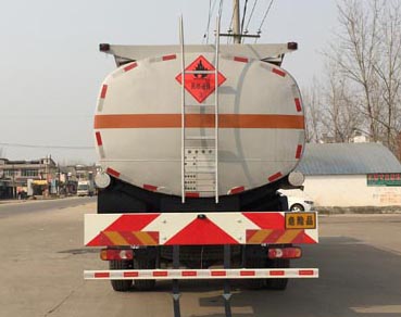 程力威牌CLW5250GYYD5型運油車