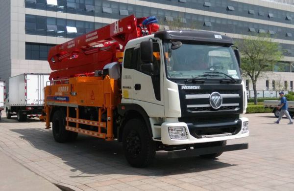 福田牌BJ5185THB-FA型混凝土泵車