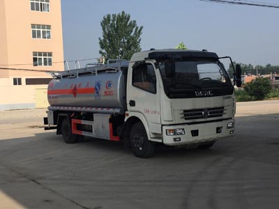 程力威牌CLW5110GJYD5型加油車