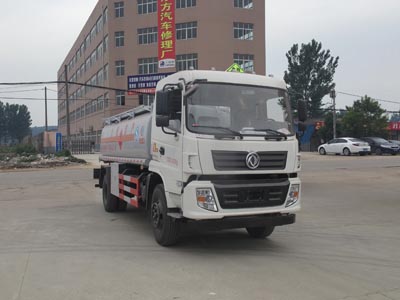 程力威牌CLW5162GYYD5型運(yùn)油車