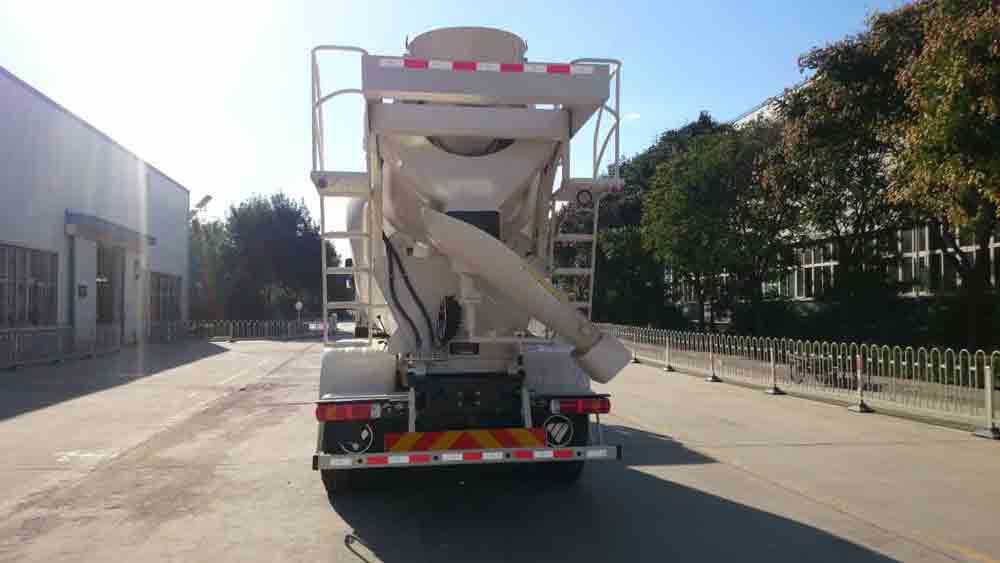 歐曼牌BJ5319GJB-AB型混凝土攪拌運輸車