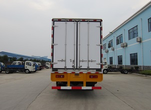 程力威牌CLW5161XLCD5型冷藏車