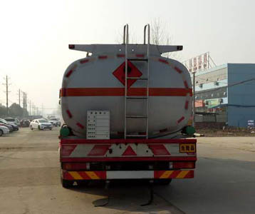 程力威牌CLW5310GYYLS5型鋁合金運(yùn)油車