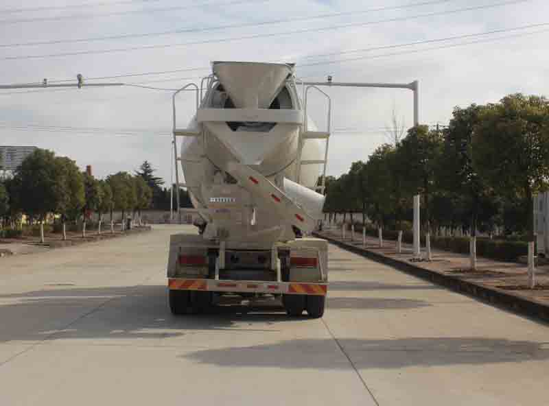 東風牌EQ5250GJBLV型混凝土攪拌運輸車