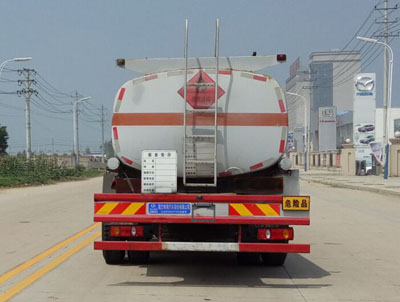 程力威牌CLW5180GYYT5型運油車