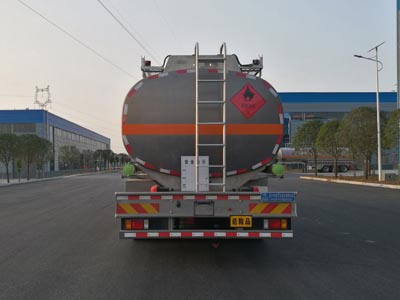 程力威牌CLW5310GYYLCQ5型鋁合金運油車