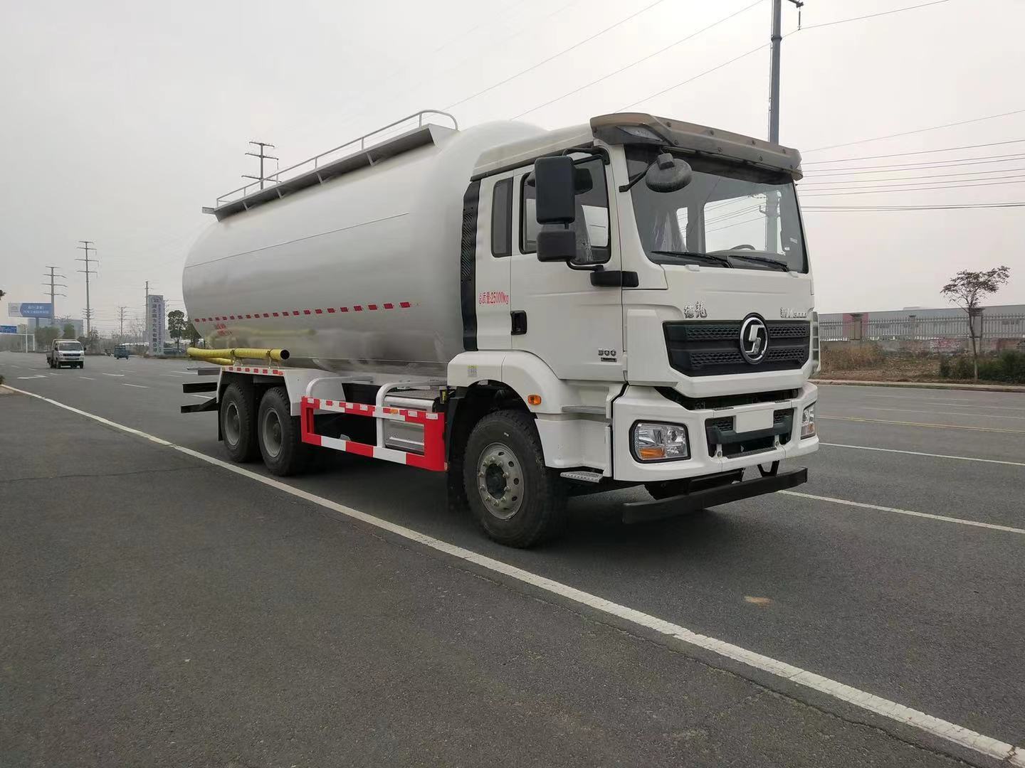 陜汽德龍后八輪干混砂漿運輸車(27方)