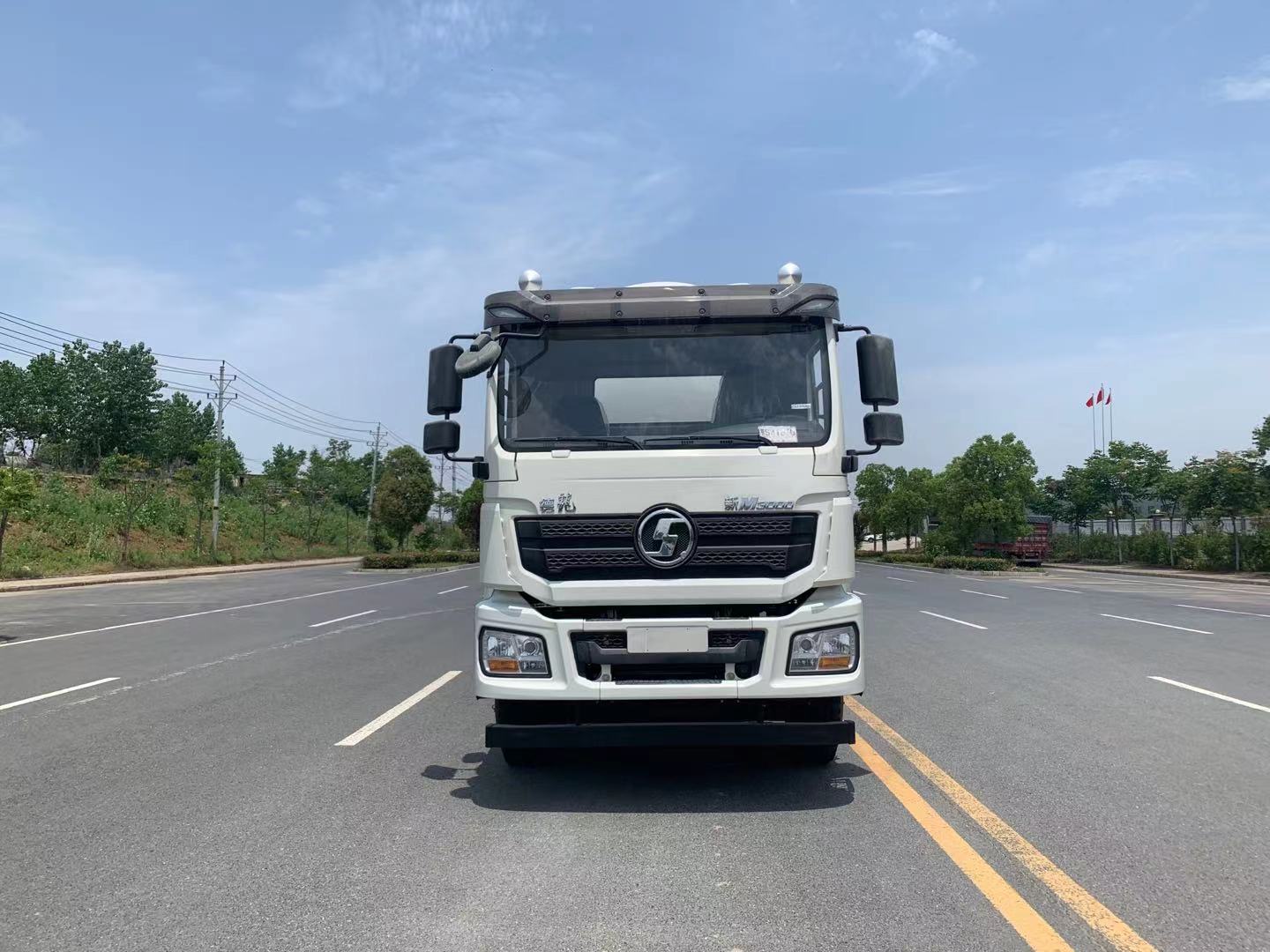 陜汽德龍后八輪干混砂漿運輸車(27方)