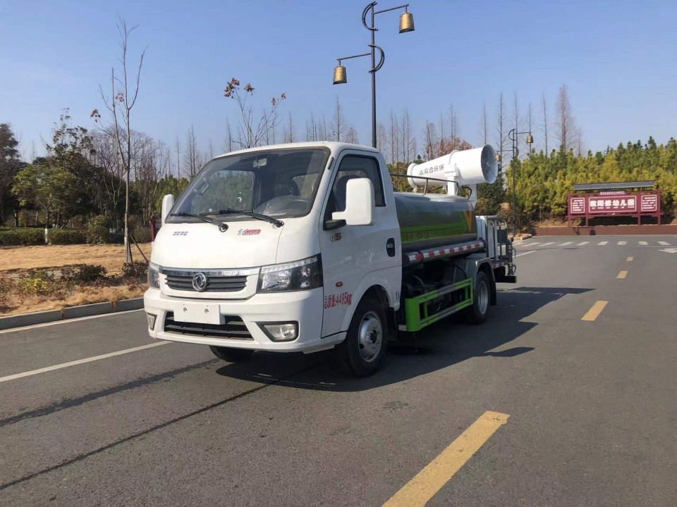 東風藍牌3噸綠化噴灑車