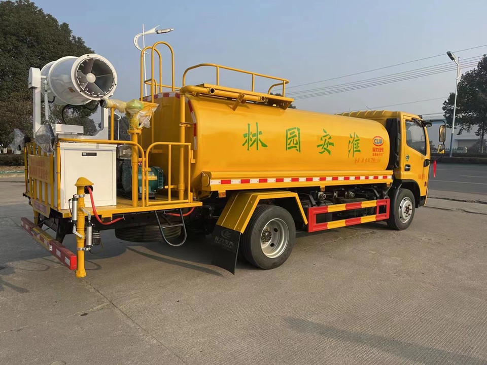 5噸園林綠化噴霧灑水車