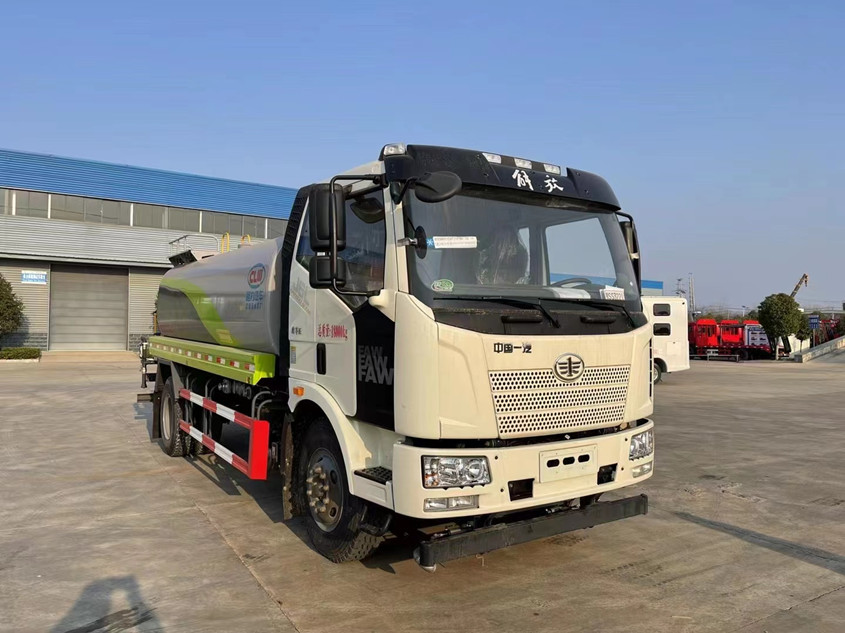 一汽解放J6灑水車(12-15噸)