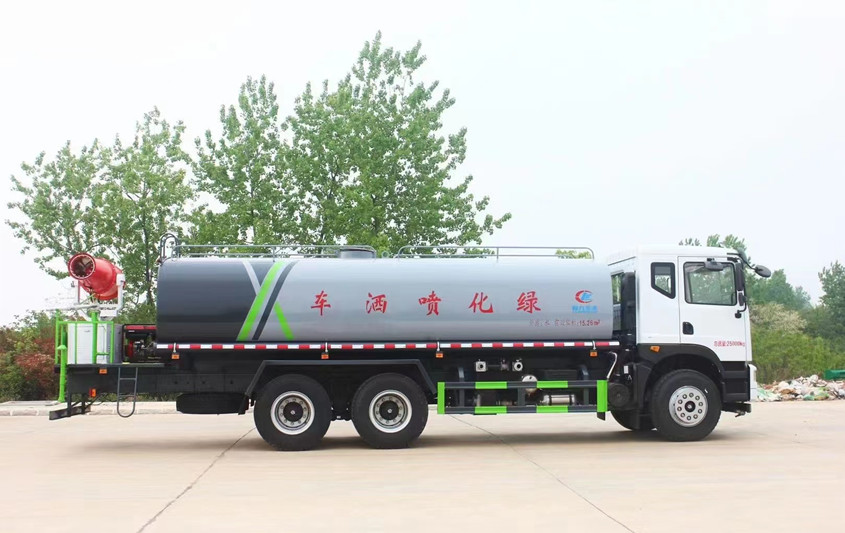 東風華神20噸多功能抑塵灑水車