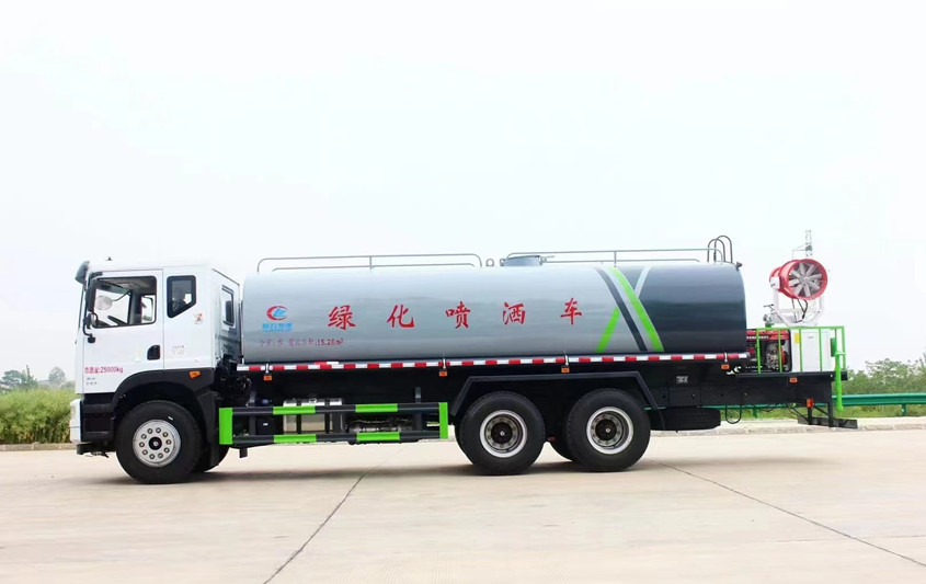 東風華神20噸多功能抑塵灑水車
