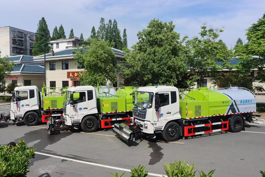 東風天錦道路高壓沖洗灑水車(9.3噸)