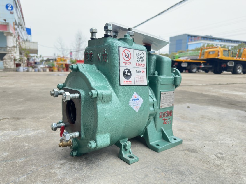 威龍60/90自吸式灑水車泵