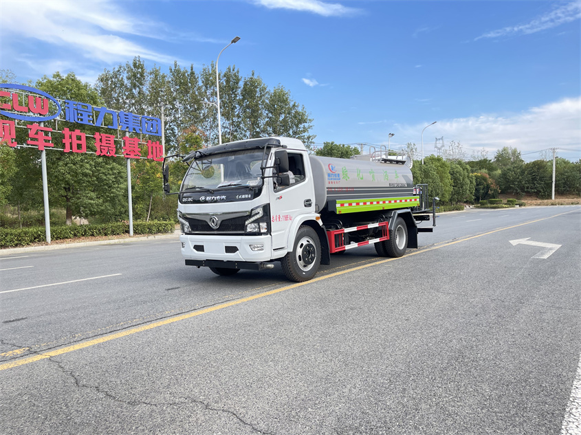 東風10噸多功能抑塵灑水車
