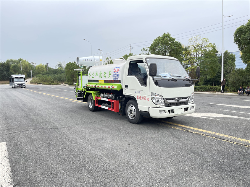 福田小卡藍(lán)牌4.5噸抑塵灑水車