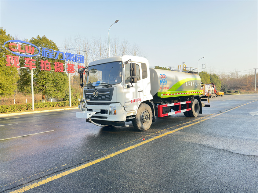 東風(fēng)天錦15噸灑水車