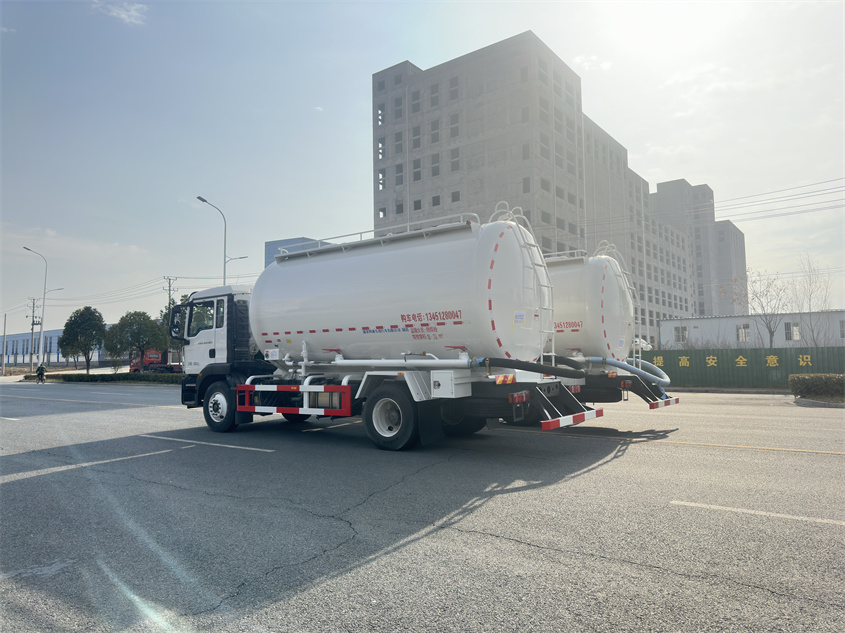 重汽汕德卡干混砂漿運輸車(20方)