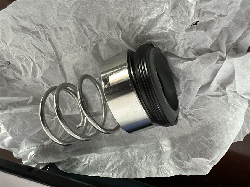 灑水車水泵水封修理包